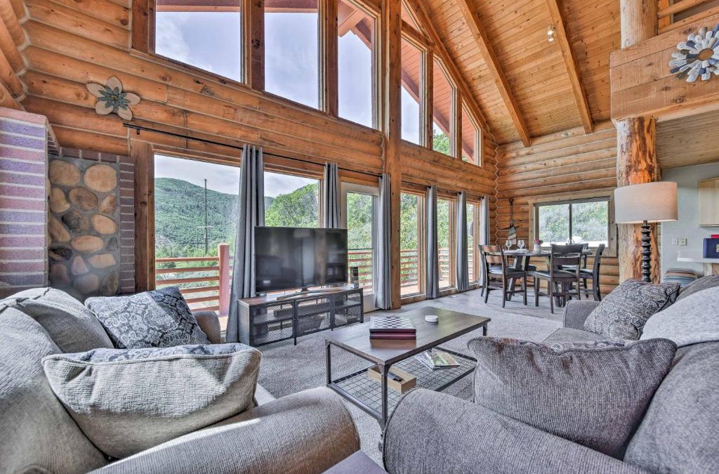 Eden House | Spacious Hilltop Cabin with Deck and Scenic Views!