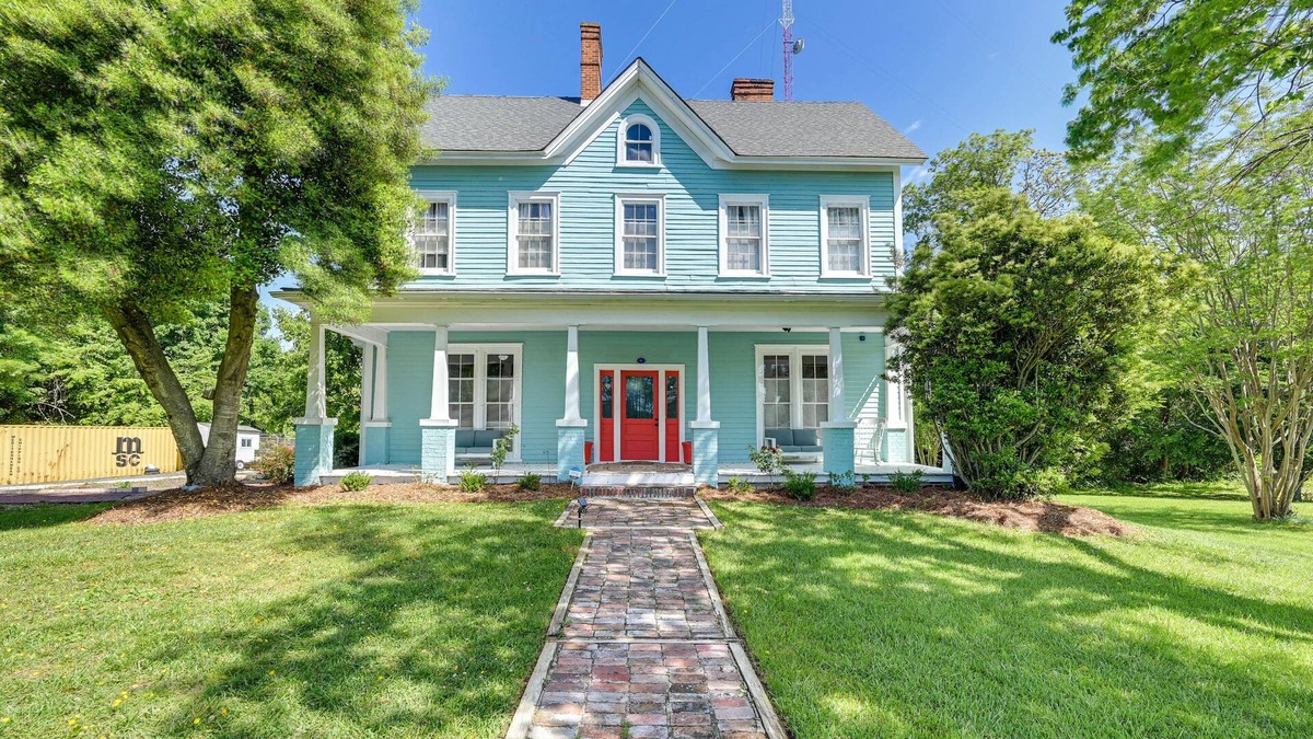 High Point House | Spacious Historic Home w/Yard & Deck!