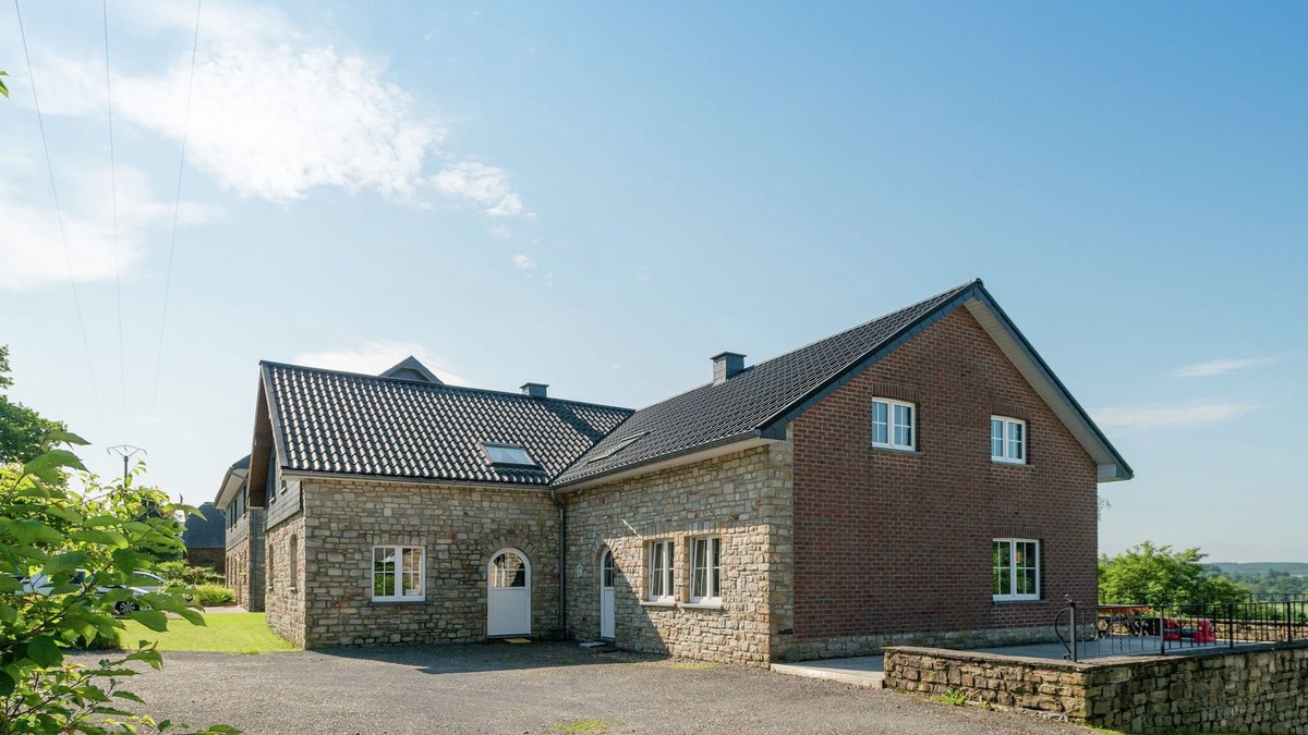 Walk House | Spacious Holiday Home in Chodes with Sauna