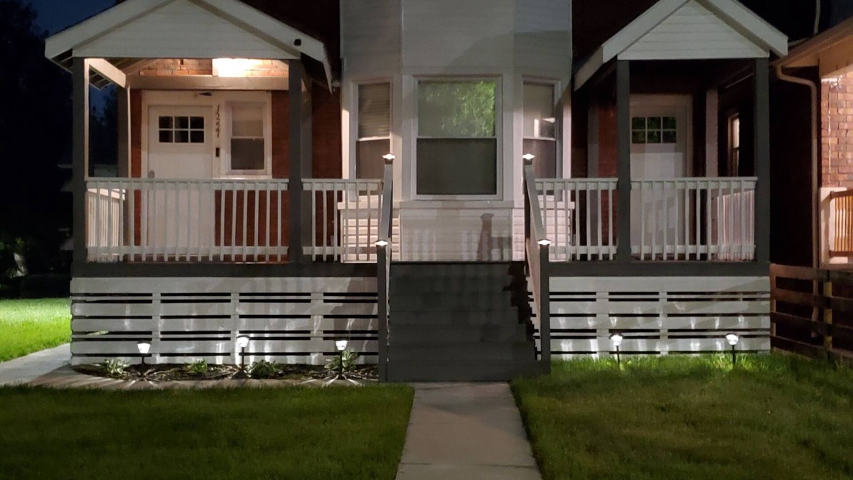 Detroit House | Spacious Home Located In The Heart Of Detroit, Minutes From Downtown