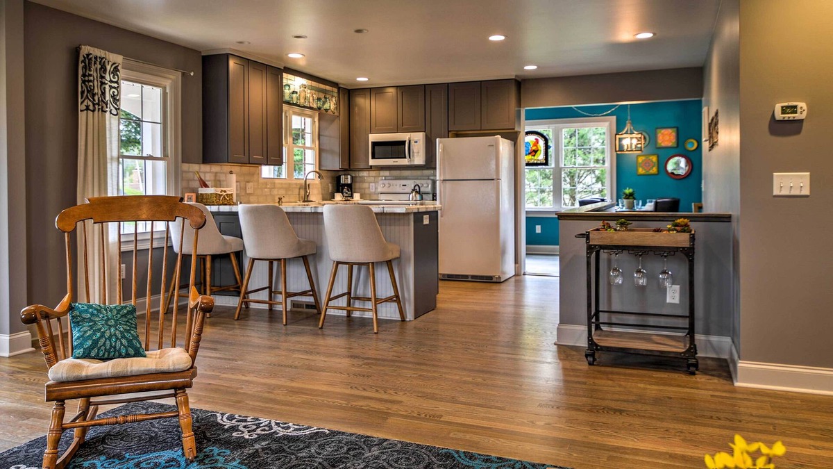 Harrisonburg House | Spacious Home Mins to Downtown, JMU & Bike Trails!