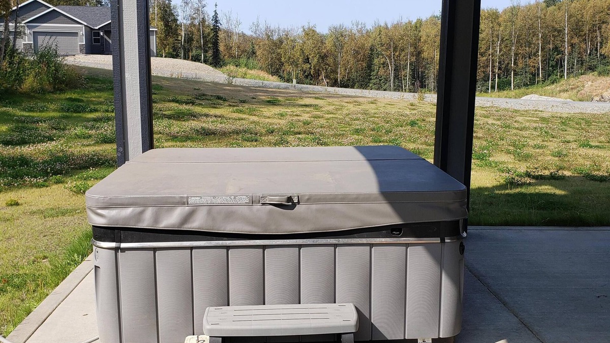 Wasilla Bed & Breakfast | Spacious Home (Ridges Subdivision)