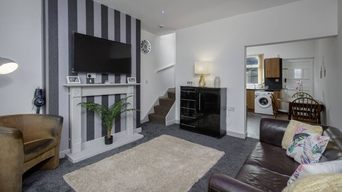 Blackpool House | Spacious home set in the heart of Blackpool