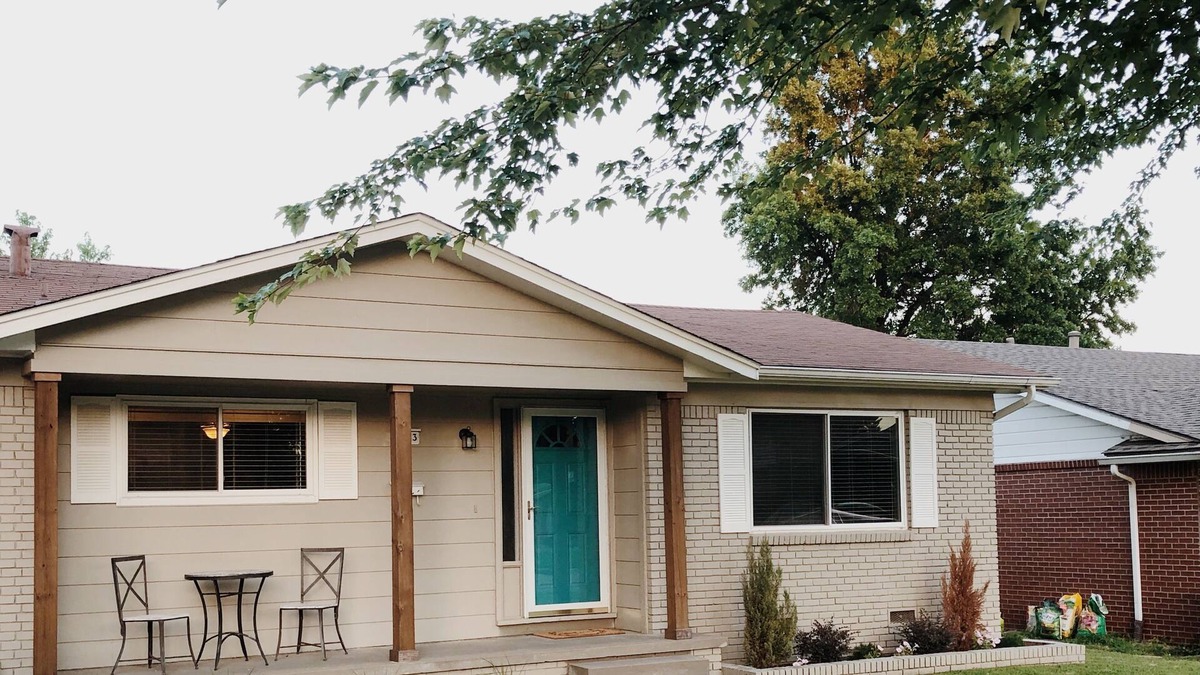 Tulsa House | Spacious Home w/ 2 Queen Beds + Min to Tulsa Expo