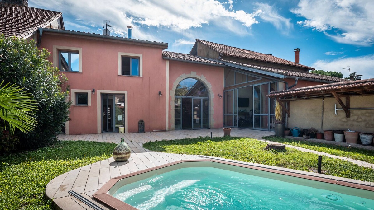 Marciac House | Spacious House in Marciac with Private Pool and Terrace