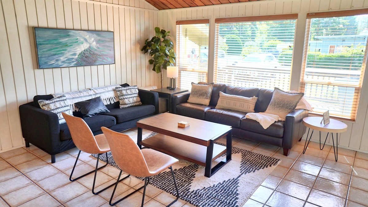 Hiouchi House | Spacious House with Game Room, 2 mins from Jed Smith Redwood Park & Smith River