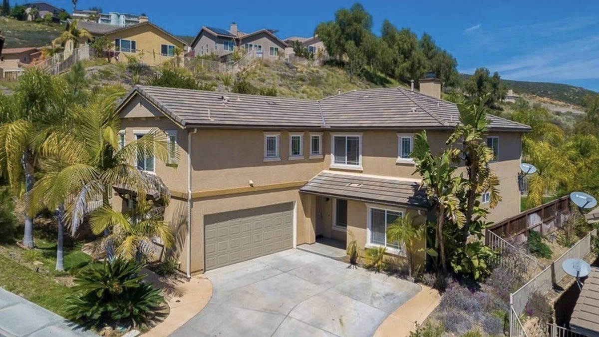 Spring Valley House | Spacious house with mountain view