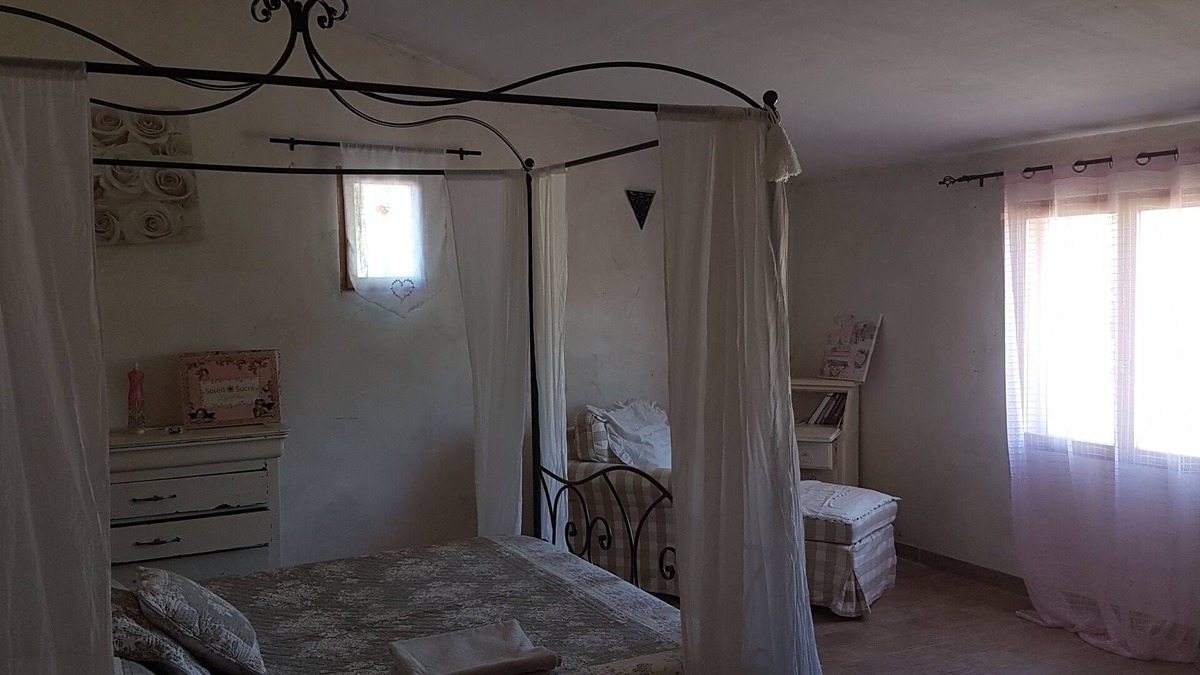 Puyvert Villa | Spacious house with pool terrace and enclosed grounds