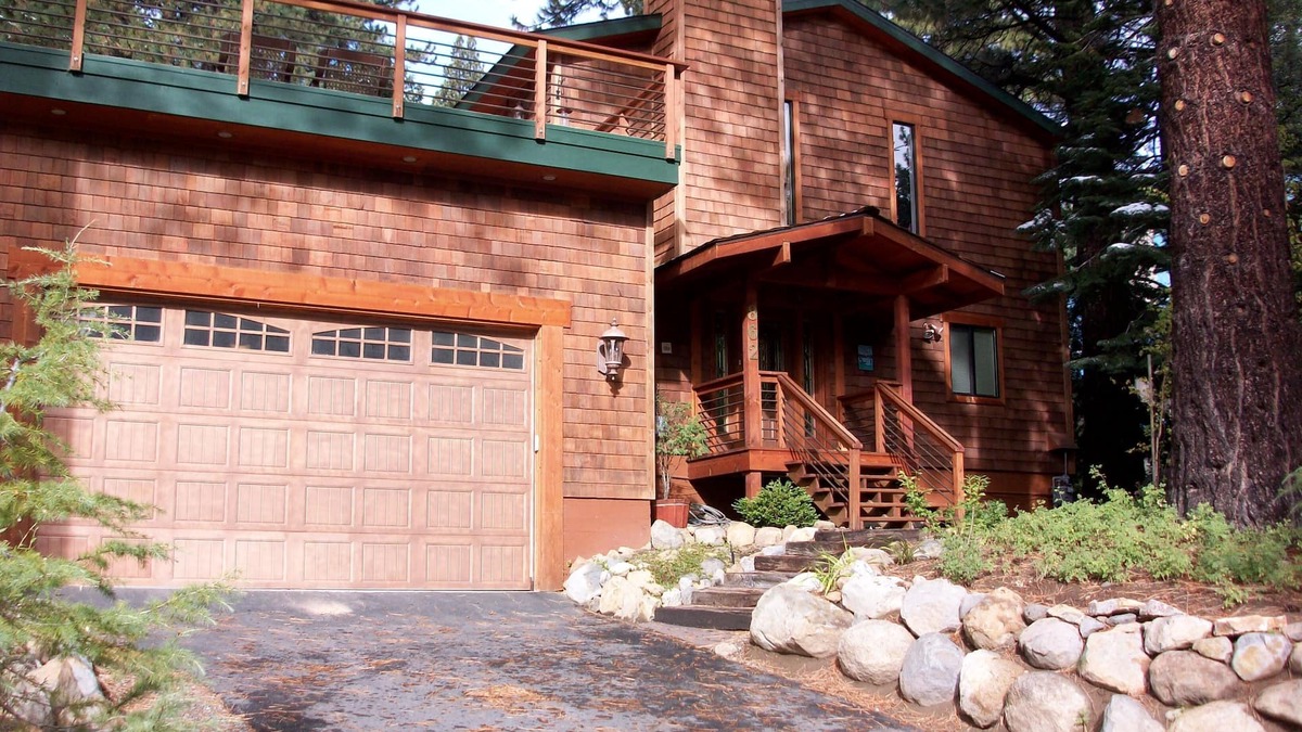 Incline Village House | Spacious Incline Village Home, HotTub, Decks & Fireplaces SPECIAL WEEK RATES