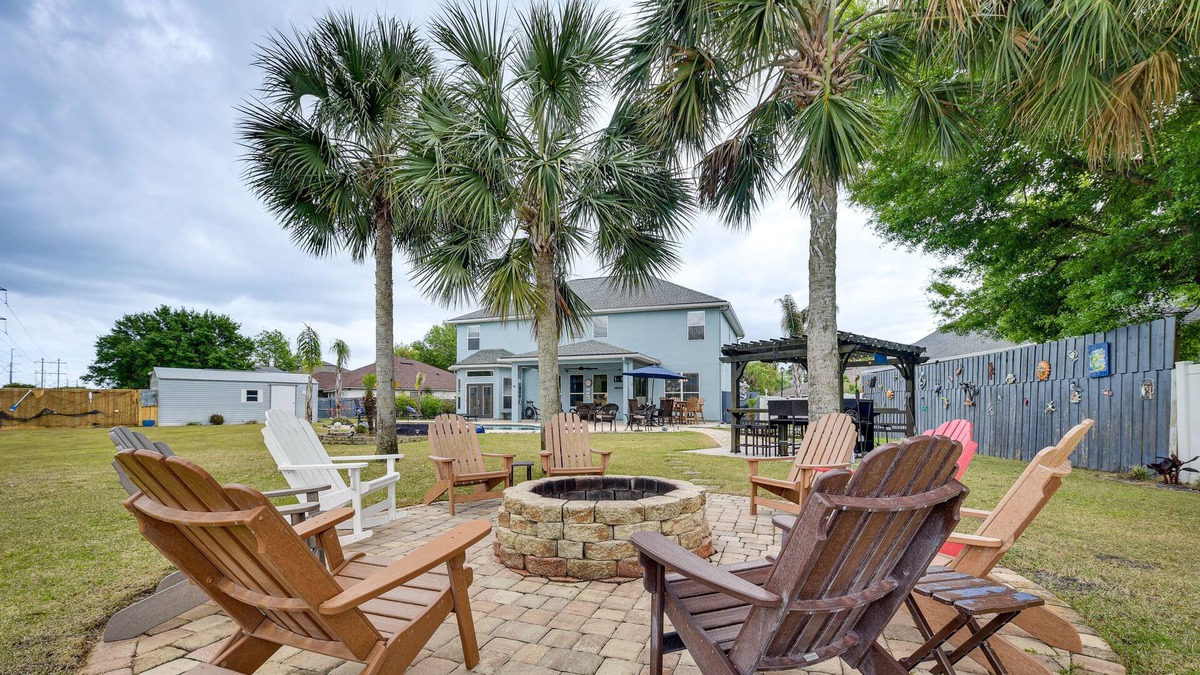 Northside House | Spacious Jacksonville Vacation Home - Private Pool