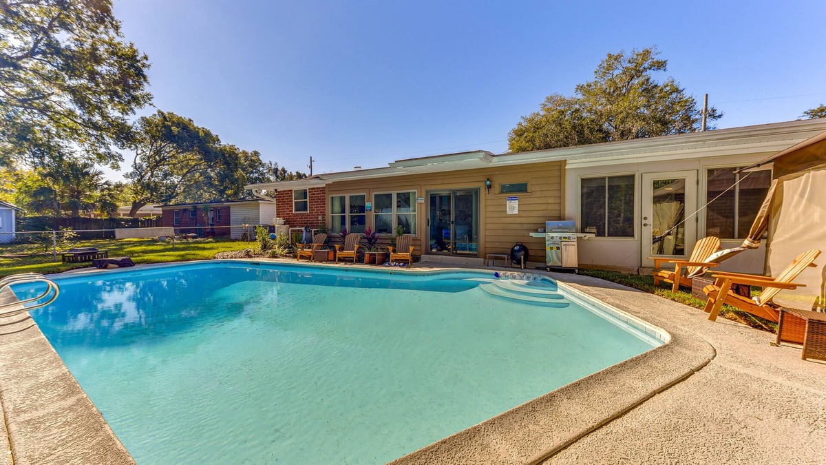 Jacksonville House | Spacious Jacksonville Home: 6 Mi to Downtown!