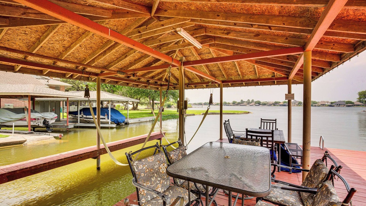 Granbury House | Spacious Lake Granbury Home w/Deck & Boat Dock!
