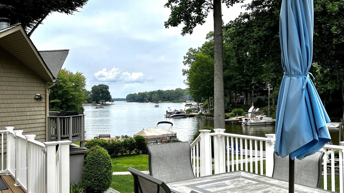 Locust Grove House | Spacious Lakefront Retreat at Quiet Cove