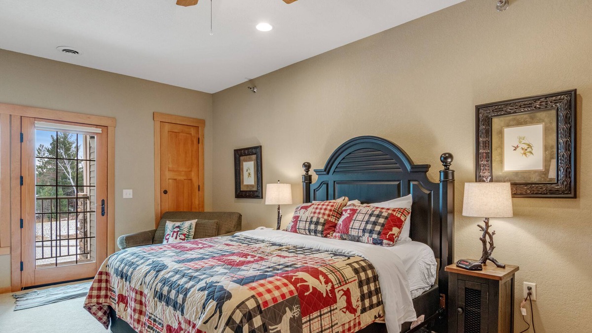 Three Lakes Condo | Spacious lakefront studio with kitchenette, balcony, pool, hot tubs, & firepit