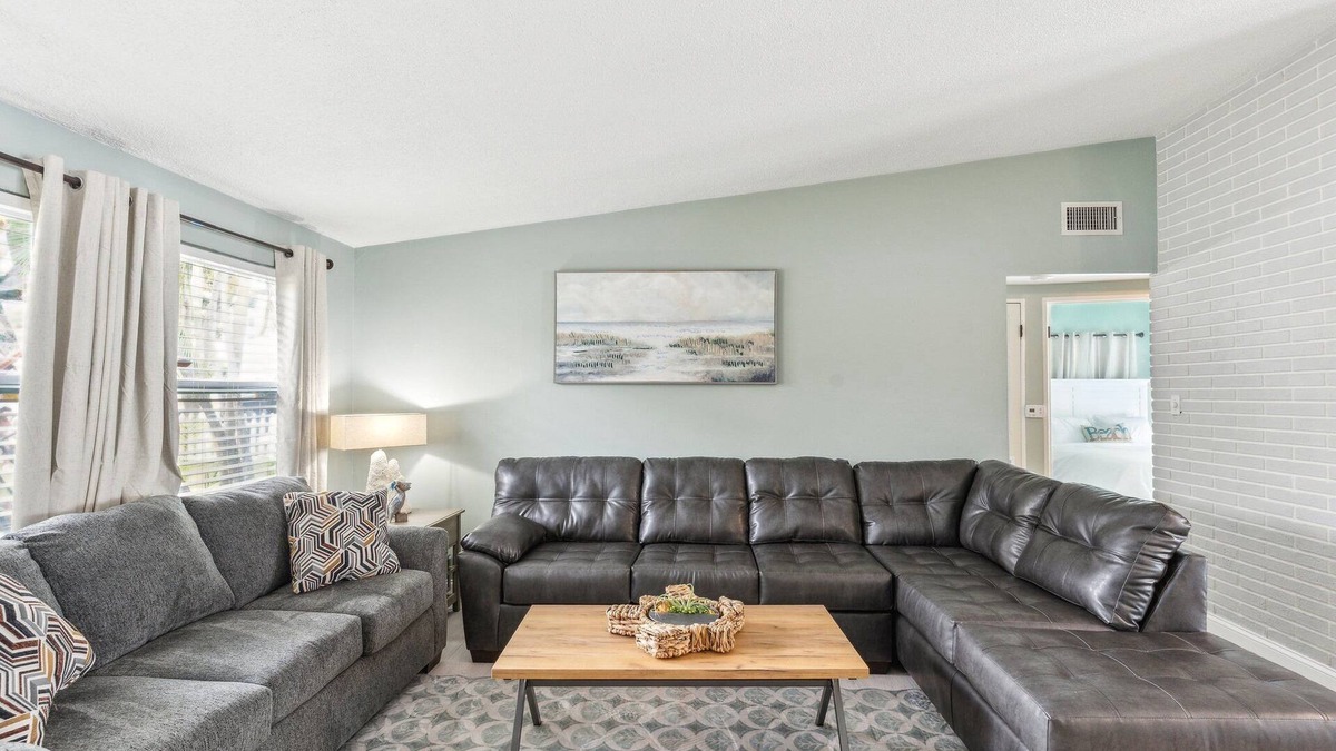Anona House | Spacious Largo Home with Private Pool, Perfect FL Getaway!