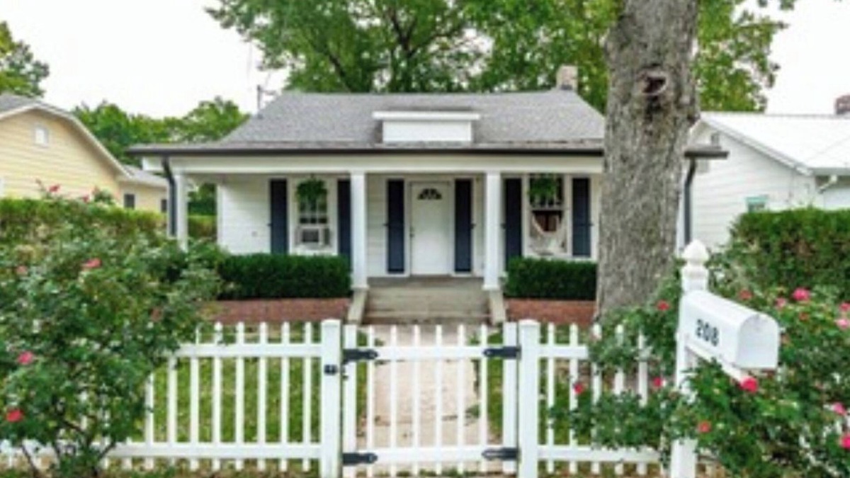 Old Hickory House | Spacious, light-filled home near Marina; 20 min to downtown Nashville