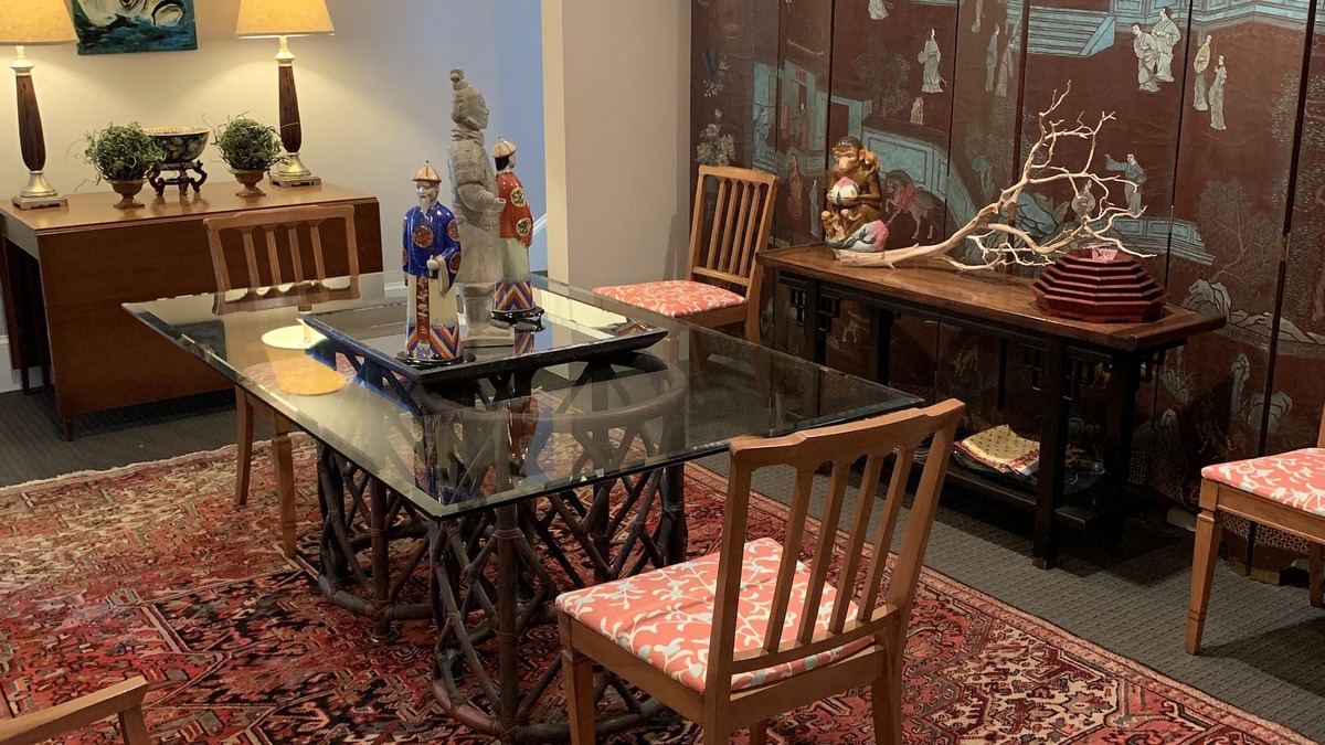 Georgetown Apartment | Spacious living in Historic Georgetown with shops, dining, museums steps away!