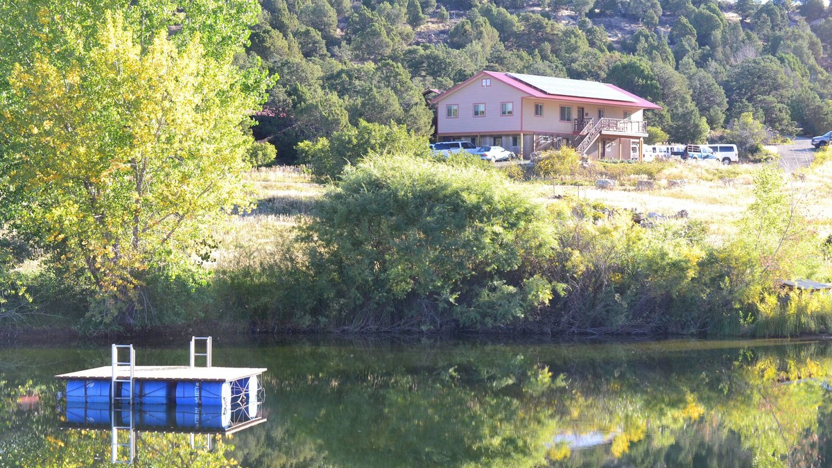 Mancos Apartment | Spacious Loft on 130-acre Scenic Property in Weber Canyon