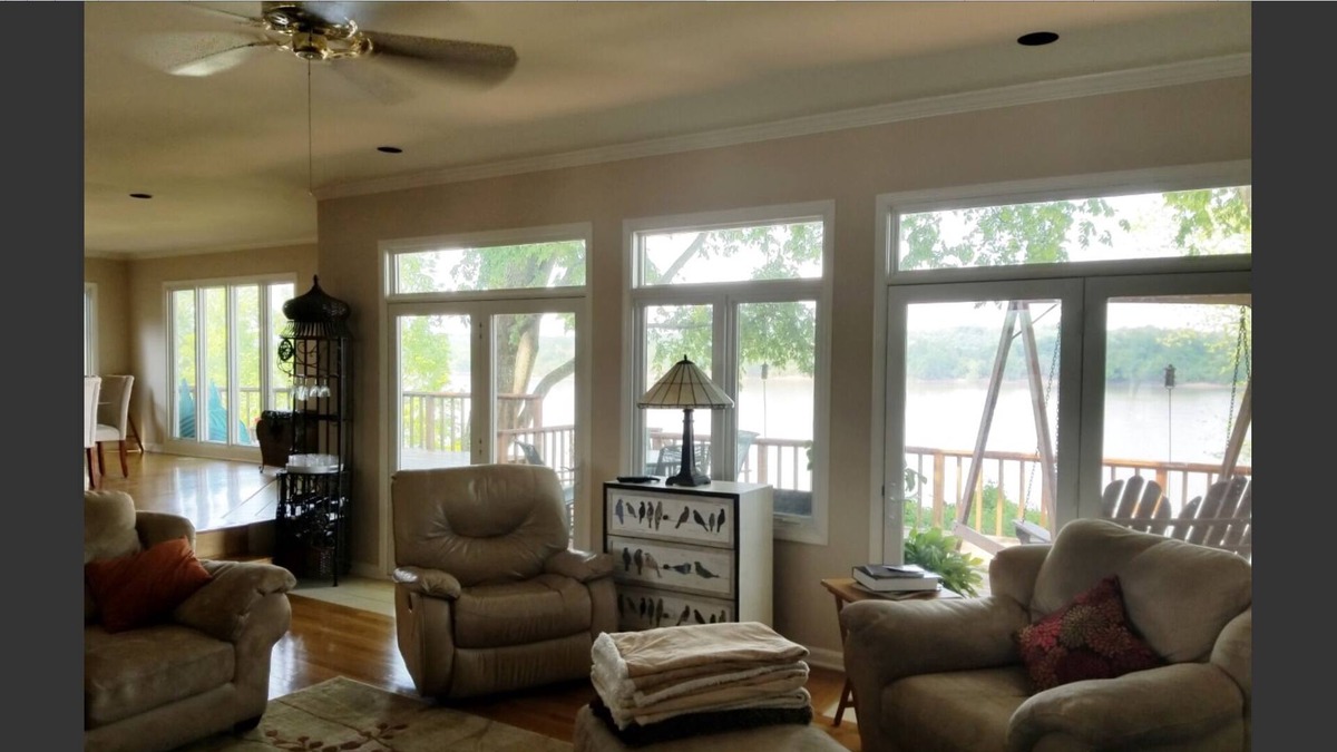 Prospect House | Spacious Louisville riverfront retreat, gorgeous fall view, Bourbon Trail.