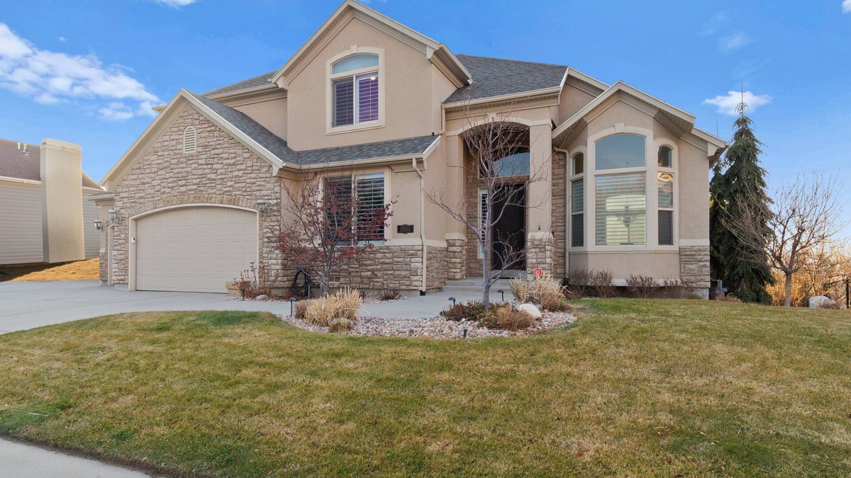Draper House | Spacious/Lux 5-bedroom house close to slopes and what a view! in fabulous Draper