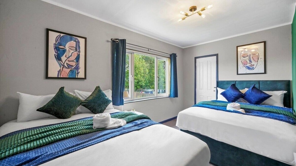 Bristol House | Spacious Luxury Free Parking