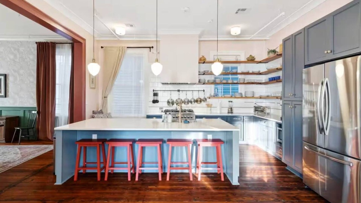 Faubourg Lafayette Bed & Breakfast | Spacious Luxury Retreat w/Award-Winning Interiors