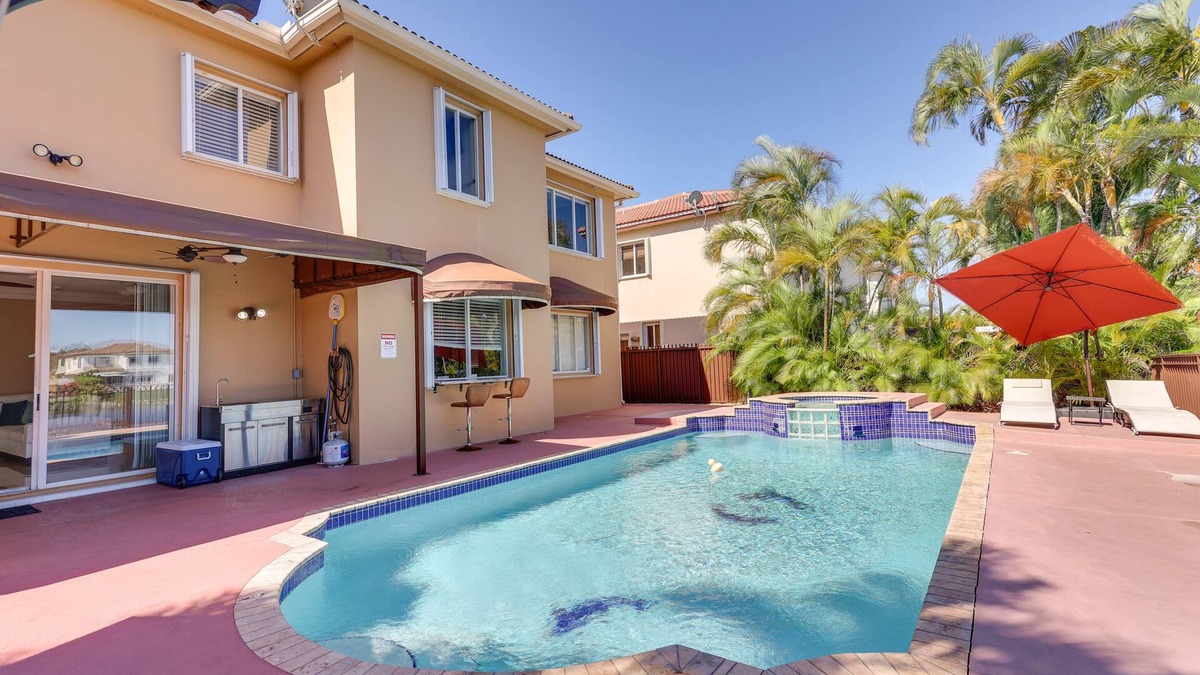 Ludlam House | Spacious Miami Retreat w/Grill, Pool & Dock!