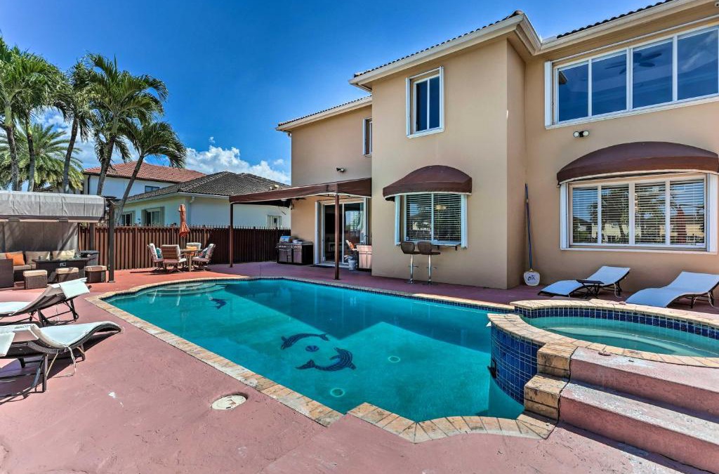 Ludlam House | Spacious Miami Retreat with Grill, Pool and Dock!