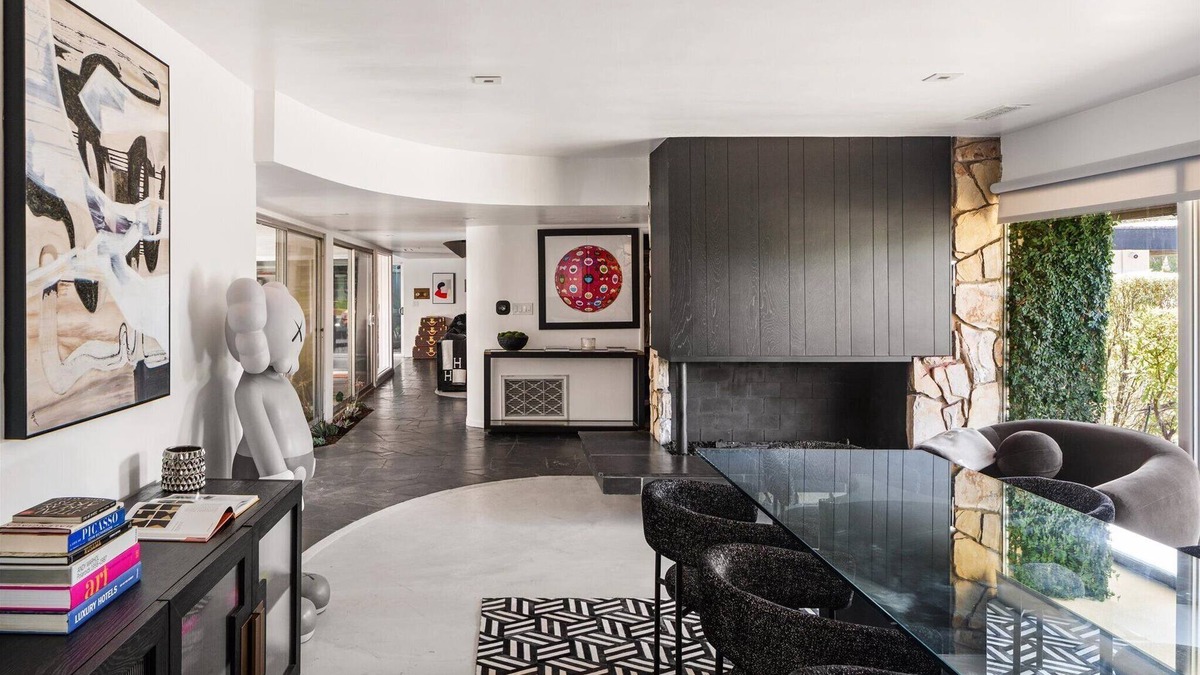 Crenshaw House | Spacious Mid- Century 4-bedroom house with Pool charming Los Angeles