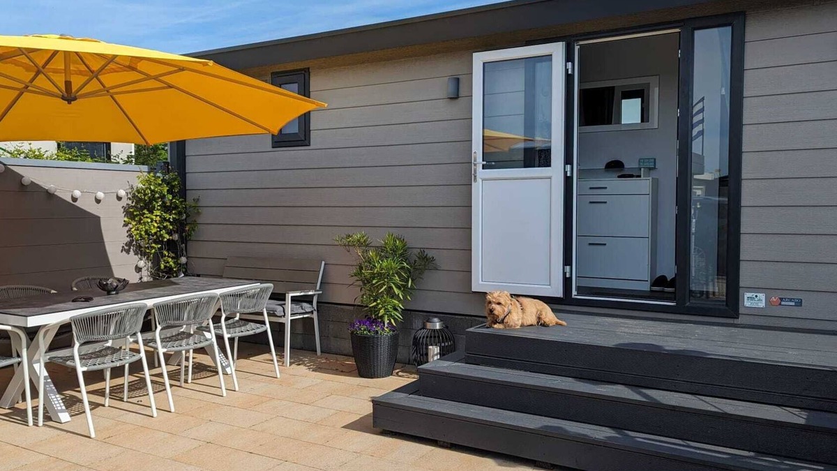 Renesse Ski Chalet | Spacious modern chalet with top amenities, 5 minutes from the beach