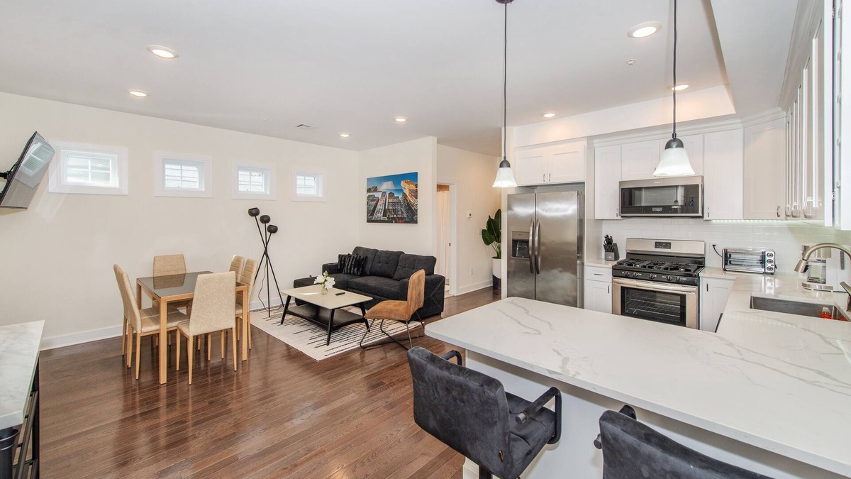 North Bergen House | Spacious Modern Condo NYC@Fingertips-A-