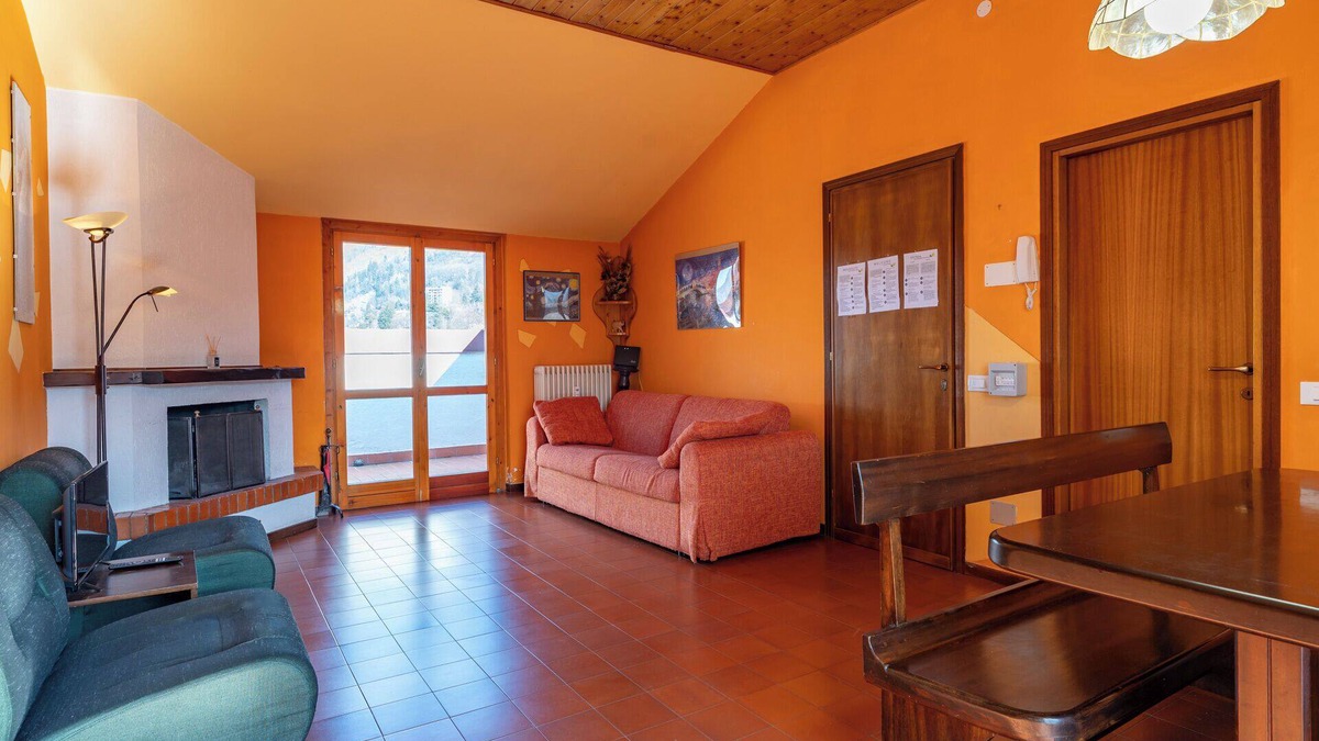 Barzio Apartment | Spacious mountain view attic apartment