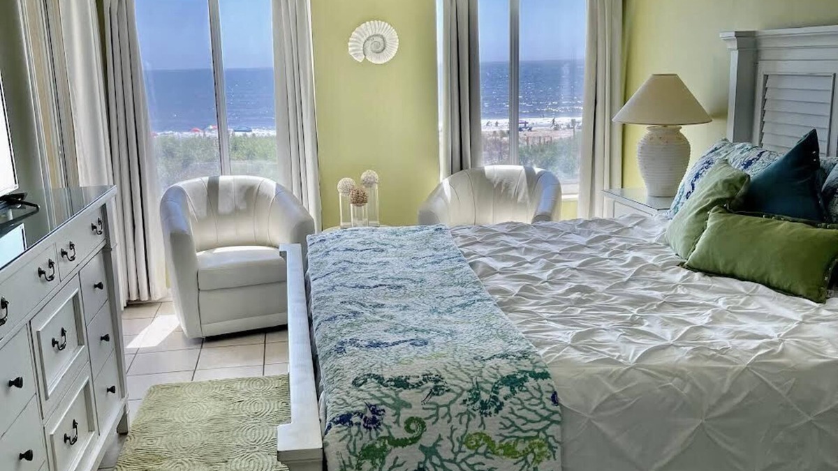 Midtown Ocean City Condo | Spacious, Ocean Front condo In Midtown OC, 2nd floor views with dunes and surf