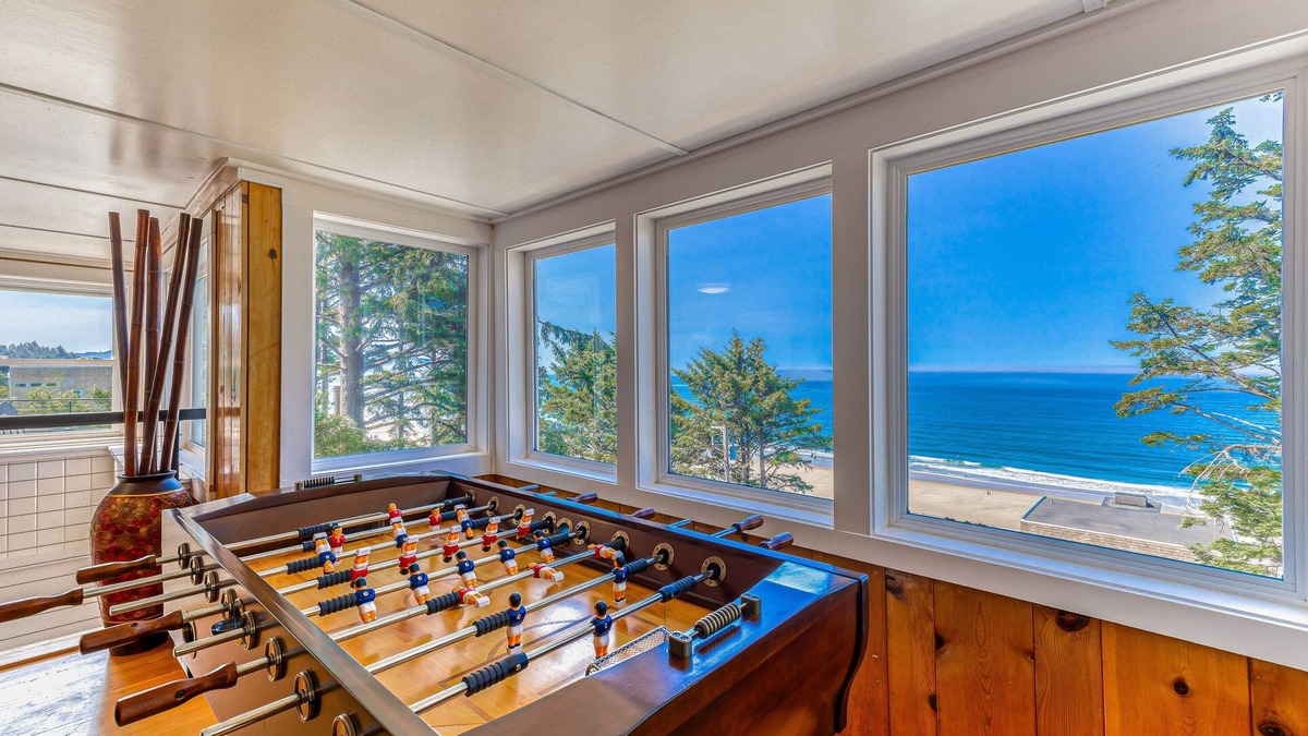Oceanside House | Spacious ocean view home with wood fireplace, grill, & deck - dog-friendly