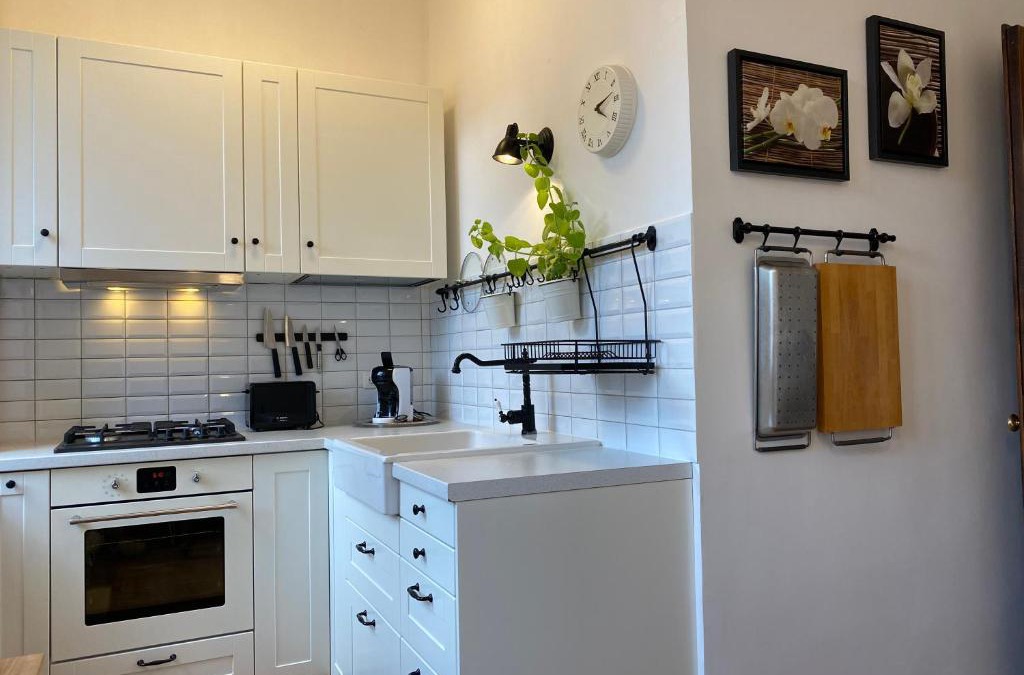 Old Town Apartment | Spacious Old Town Apt, 3 Private Rooms, Sleeps 6-7