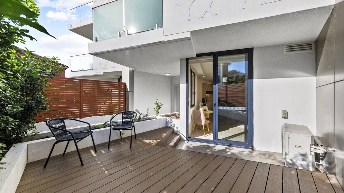 Ashfield Apartment | Spacious One Bed Apt in Ashfield