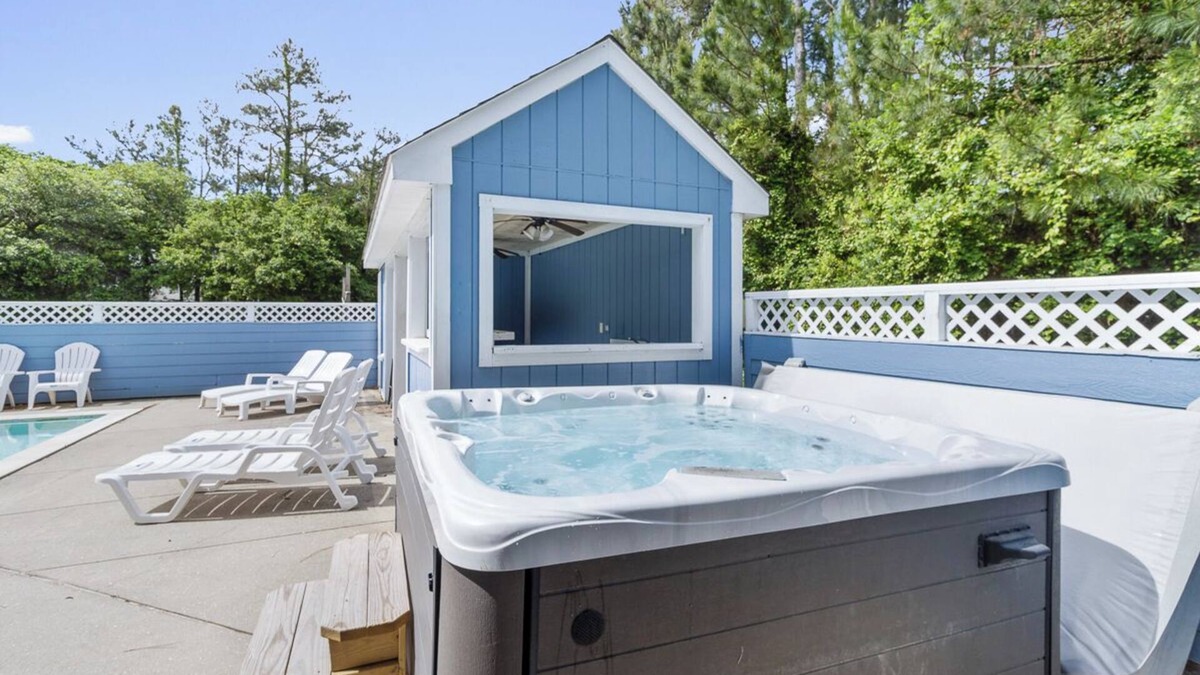 Corolla Village House | Spacious, pet-friendly oceanside Corolla home w/private pool & hot tub!