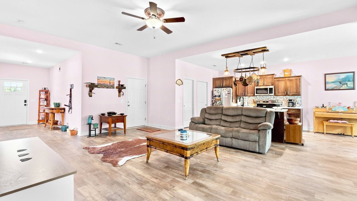 Statesboro House | Spacious & Private Getaway Minutes to Statesboro!
