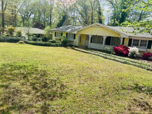 Stone Mountain House | Spacious ranch home near Stone Mountain Park