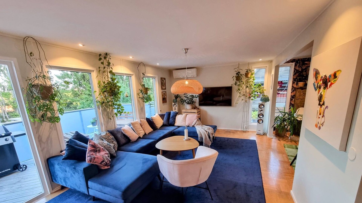Vastra Frolunda House | Spacious renovated villa 15 min to Gothenburg