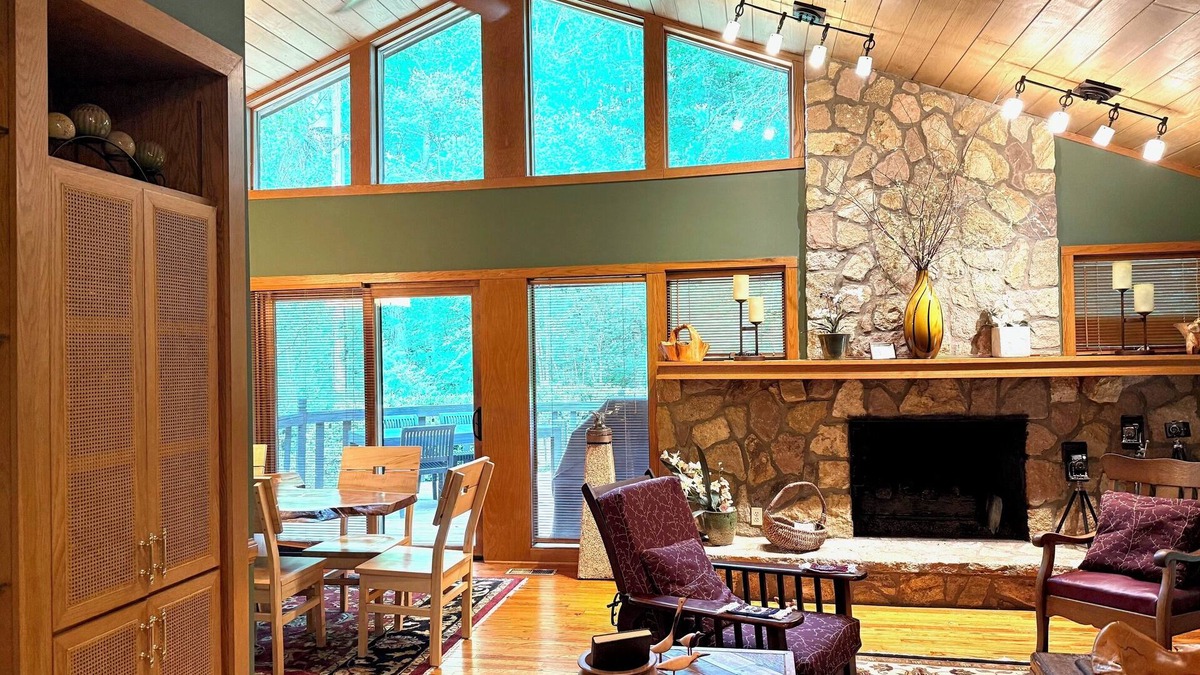 High Point House | Spacious Rental: Gas-log Fireplace: 7 min to HPU: 6 min to HP Furniture Market