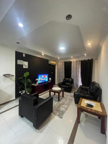 Masaki Apartment | Spacious Retreat - 2 Bedroom Aptment Oysterbay
