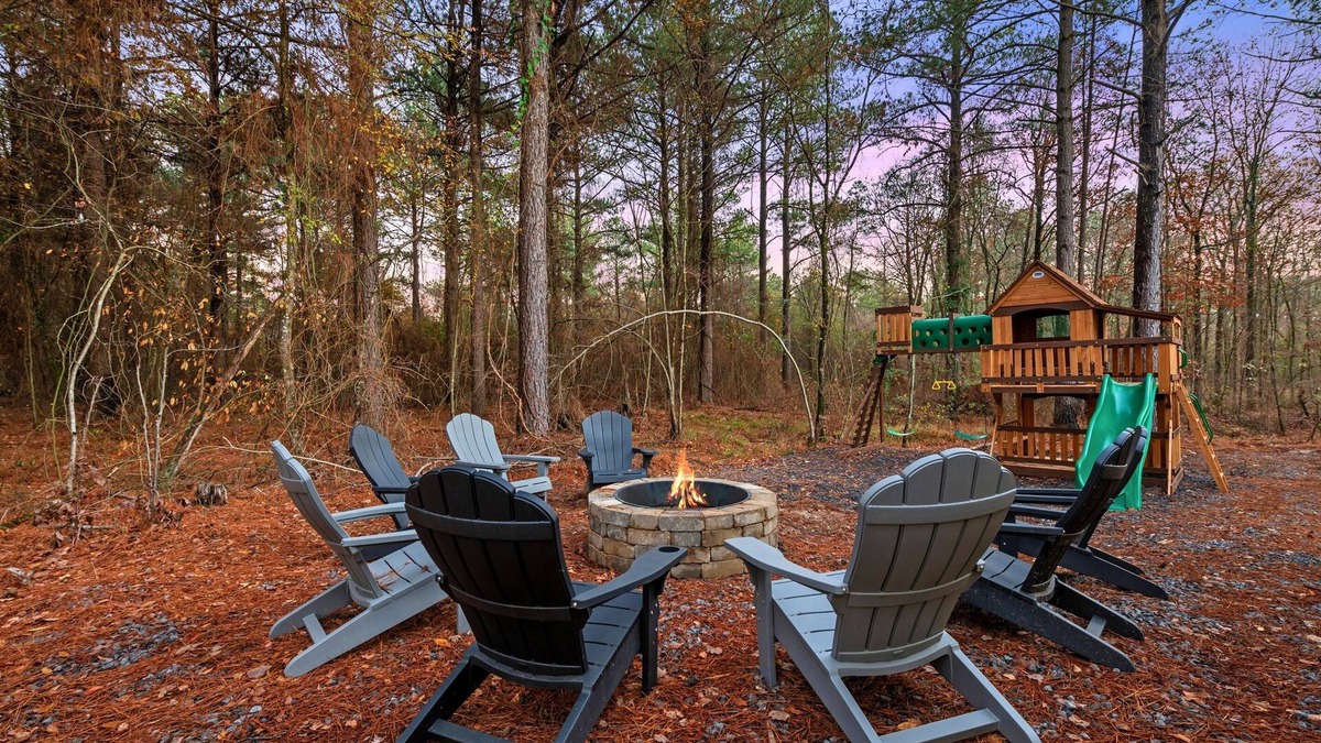 Pickens Cabin | Spacious Retreat with Bunkhouse, Fire Pit, Hot Tub