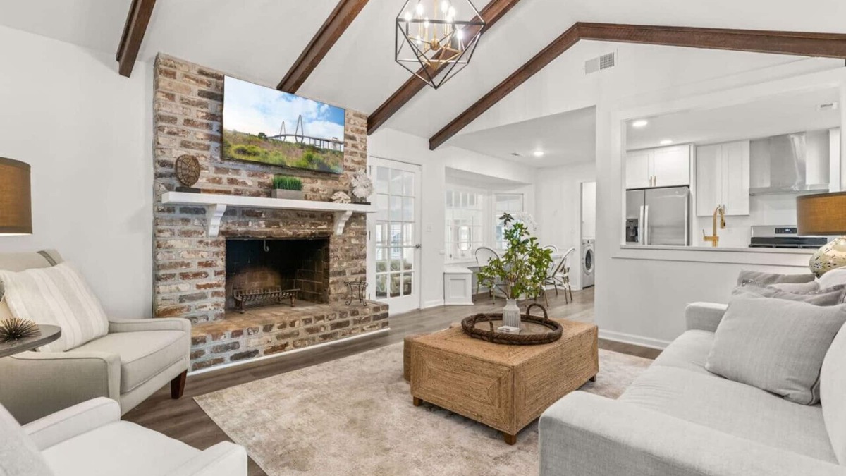 Hanahan House | Spacious Retreat with Pool