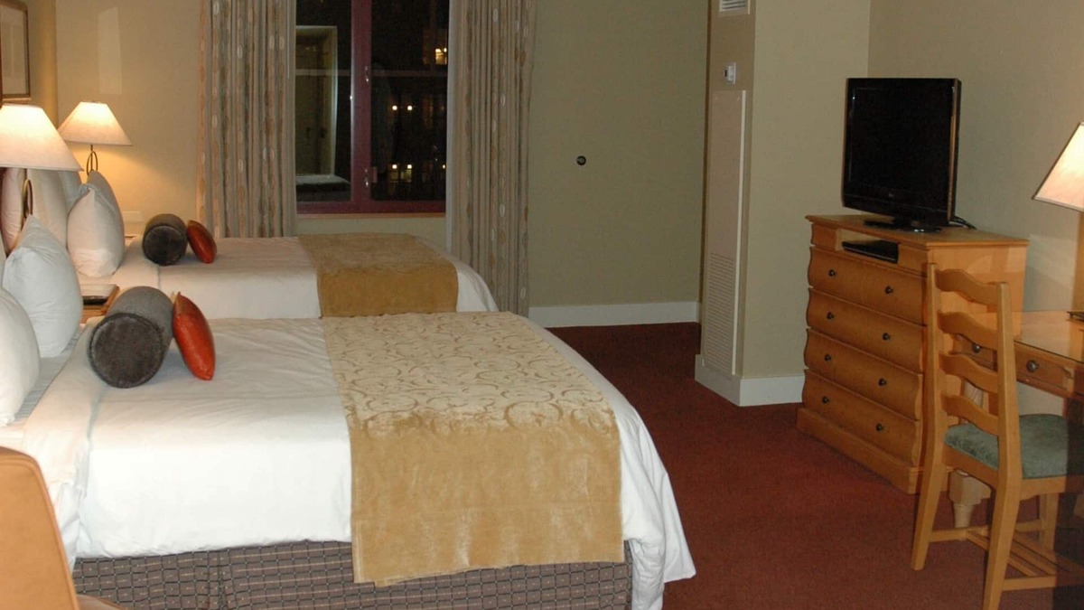 South Lake Tahoe Resort | Spacious Room at The Marriott Grand Residence