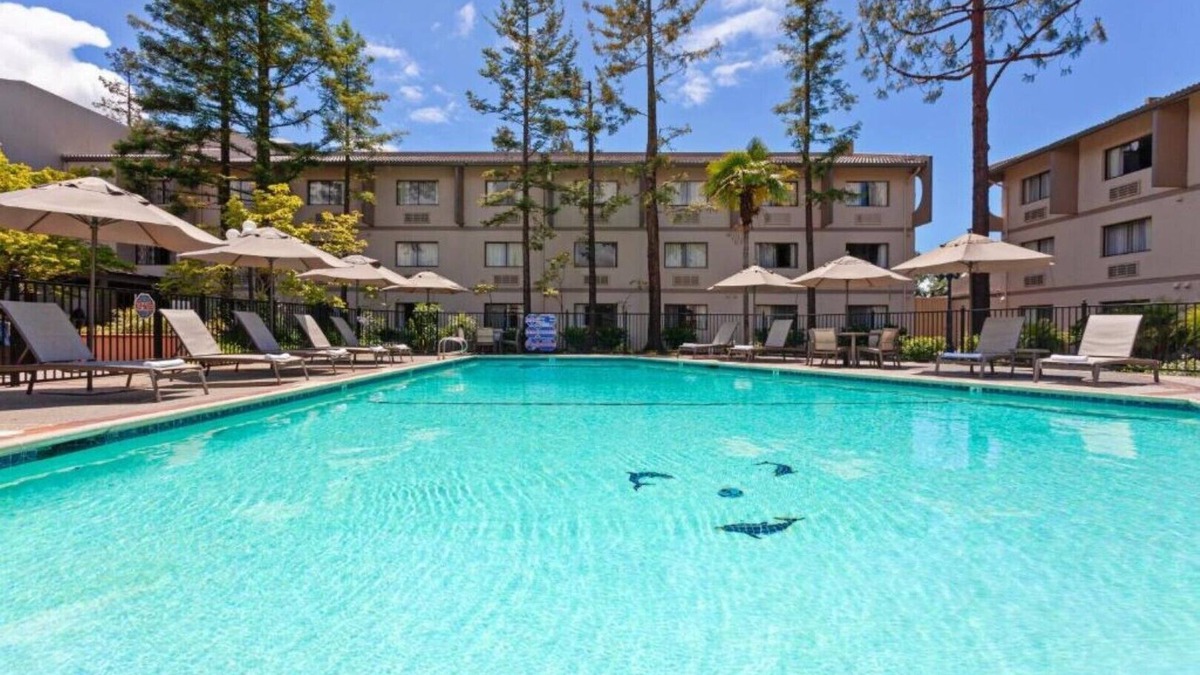 Union City House | Spacious rooms and suites and wonderful amenities!