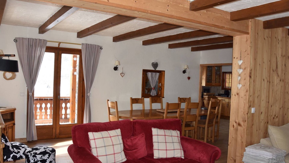 Pralognan-la-Vanoise Ski Chalet | Spacious Sunny Chalet, Ski-In/Ski-Out, Near Slopes, Stunning Terrace and Modern Amenities