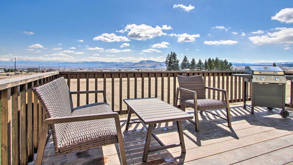 Helena Valley Northwest House | Spacious & Secluded Helena House 5 Miles Downtown!