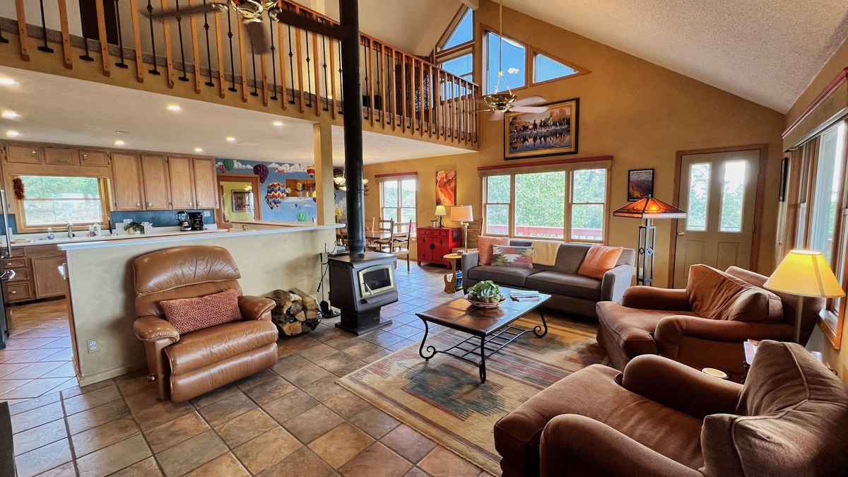 Durango - Purgatory House | Spacious & Secluded Home with Incredible Mountain Views, Private Hot Tub & Sauna