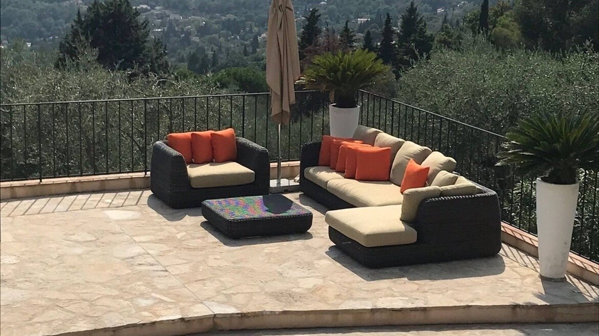 Cabris Villa | Spacious Secluded Provencal Villa in Cabris - Panoramic view Ocean to Mountains